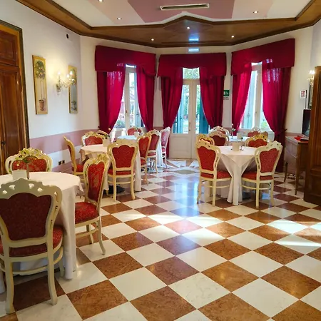 Hotel Villa Stucky-3